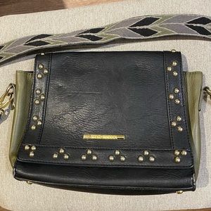 Steve Madden crossbody black and olive green purse